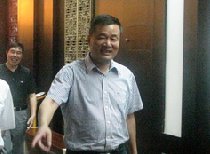 省人大常委會委員俞仲達來我公司調(diào)研